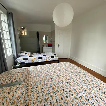 Spacieuse Maison, Terrasse, 10 Couchages, Asterix
