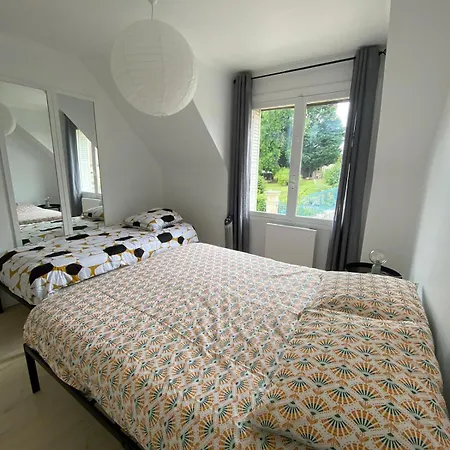 Spacieuse Maison, Terrasse, 10 Couchages, Asterix Holiday home Monceaux